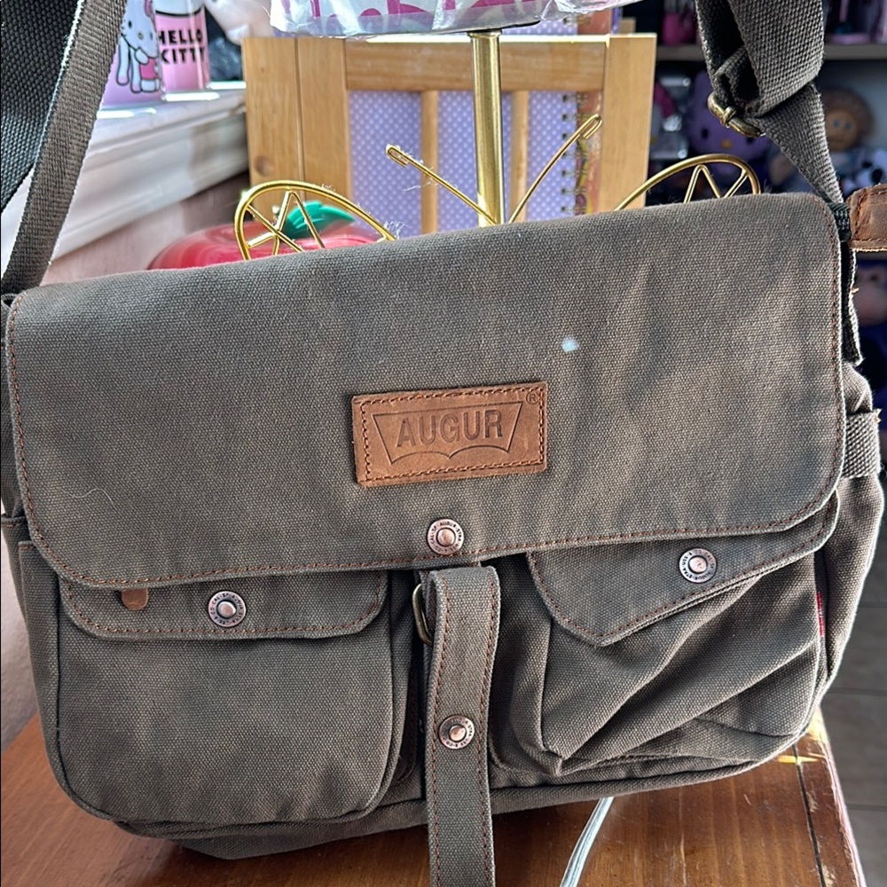 Augur Men's Army Green  Messenger Bag